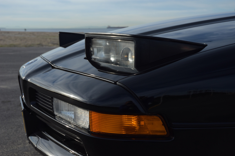 Illustration for article titled George Carlin's 1996 BMW 850Ci Is For Sale